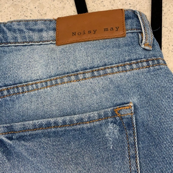 Jean shorts - Picture 3 of 4